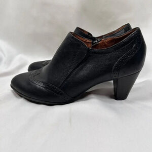 Nurture Haddie Size 9 Black Pebble Leather Wingtip Boots Retro Western Boho 2000